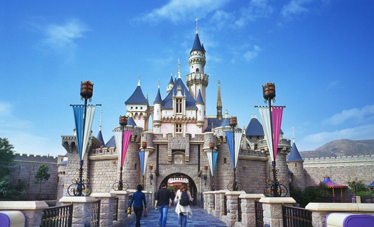 Shanghai Disneyland tour