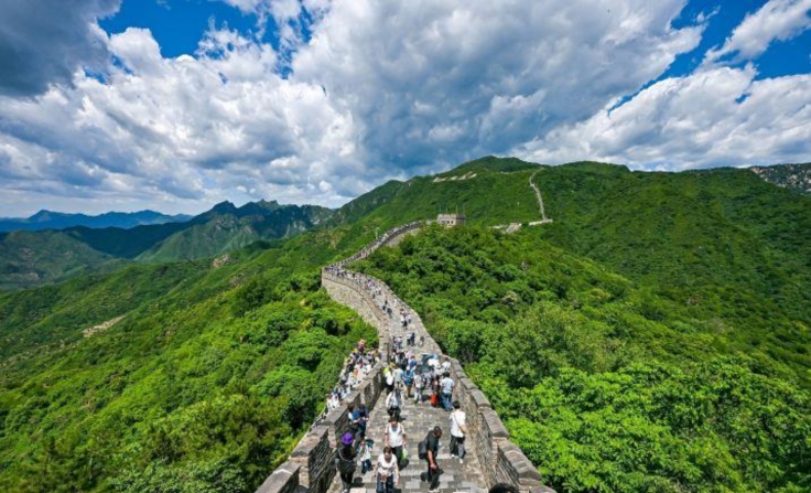 Great Wall Elegance Cultural Odyssey: Champagne, Crafts & Countryside