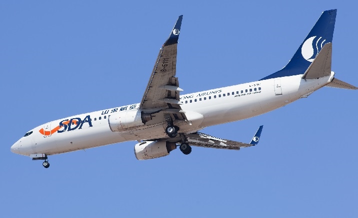 Eighteen air routes open in Xinjiang